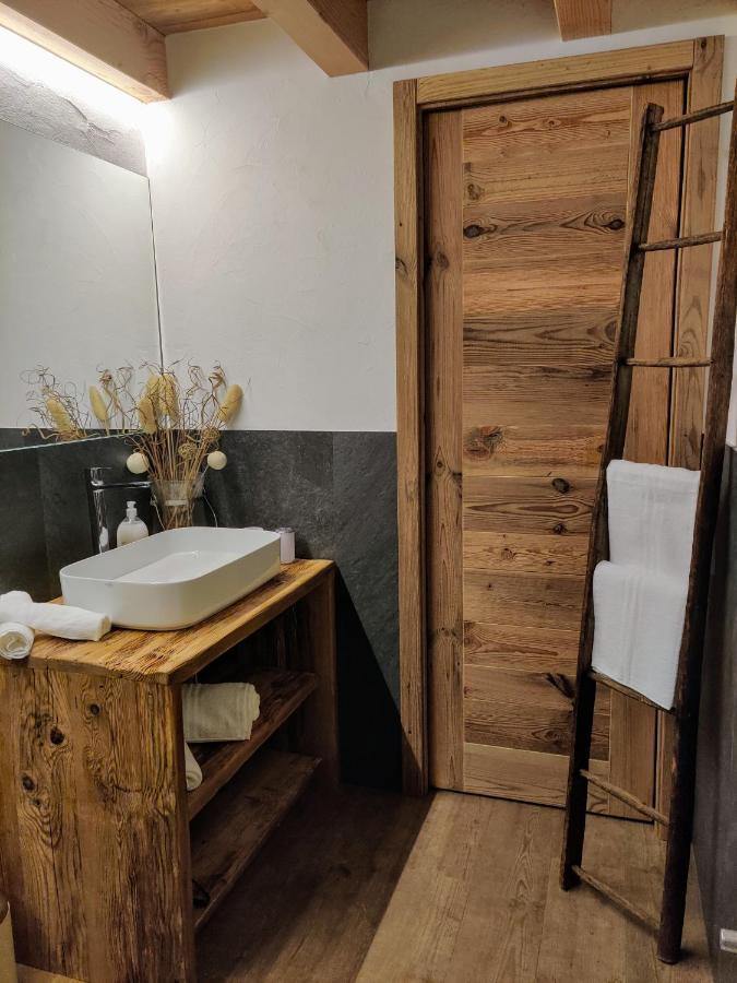 Apartamento Au Fond Du Bourg Aosta Exterior foto